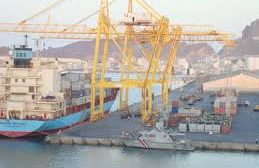 ميناء المعلا يستقبل أكثر من 366 الف طن من مساعدات برنامج الغذاء العالمي في 9 أشهر
