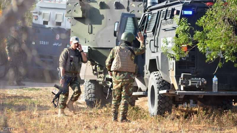 تونس.. مقتل عسكري وجرح اثنين في انفجار لغم