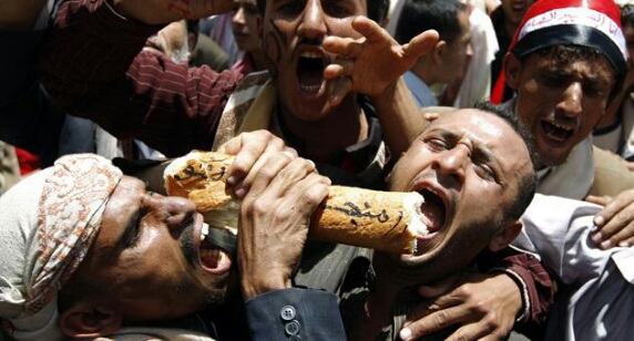 ثورة الجياع في صنعاء ٠٠ تولد الخوف في صفوف مليشيات الحوثي