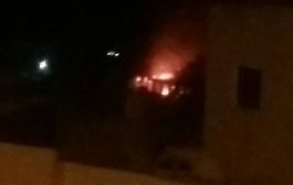 عاجل / اندلاع حريق هائل في مبنى عمليات المنطقة الرابعة في التواهي