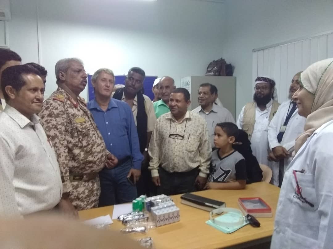 محافظ لحج يدشن مخيم العيون الجراحي في مستشفى الوهط