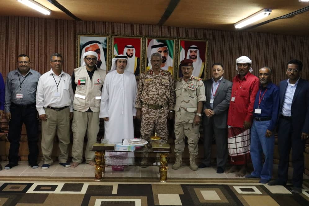 في اطار مناقشة الخطة الانسانية للعام القادم ... مدير العمليات الانسانية لدولة الامارات يلتقي محافظي لحج وأبين