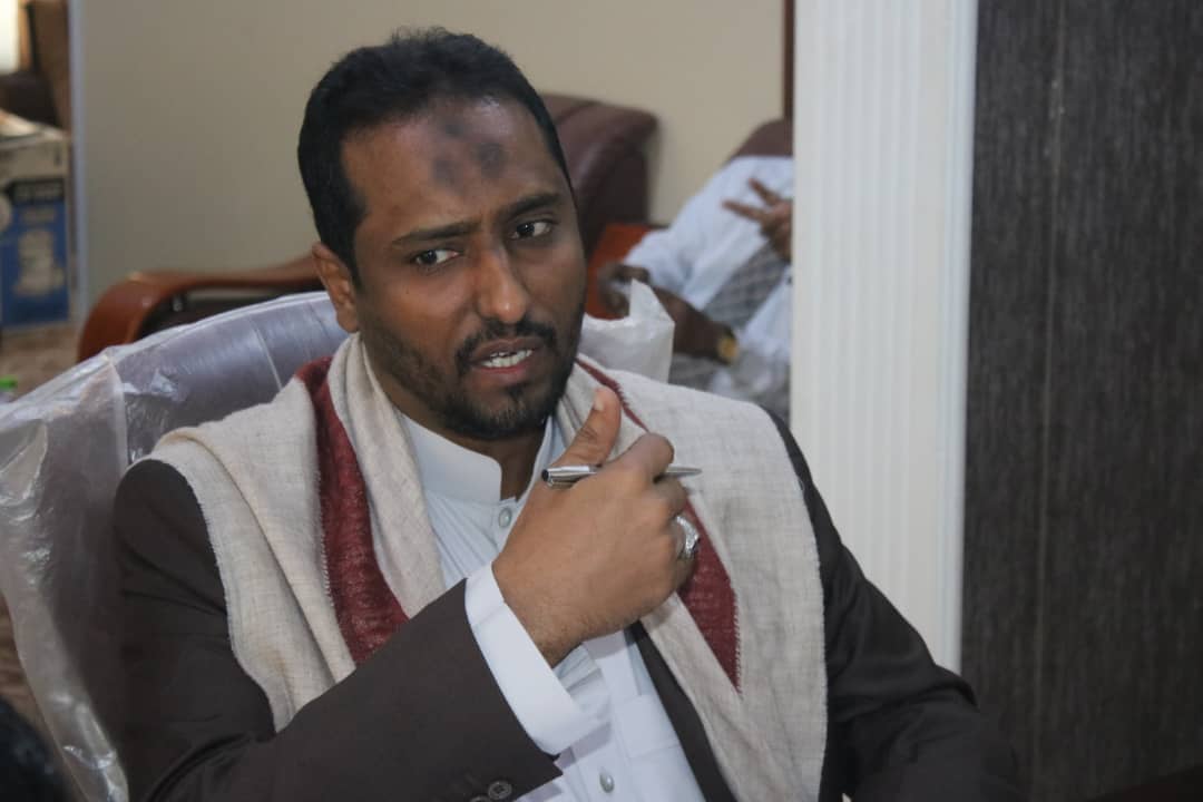 وكيل أول محافظة المهرة يترأس اجتماع اللجنة الرئيسية للإغاثة لمناقشة تحديد آلية صرف واضحة للمساعدات الإنسانية