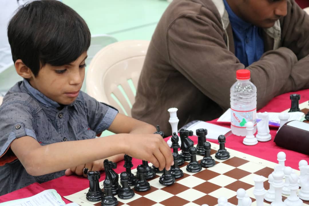 ممثل الاتحاد الدولي يشيد بمهرجان المهرة الأول للشطرنج