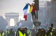باريس : أحتجاجات غاضبة جراء السياسات الاقتصادية لماكرون