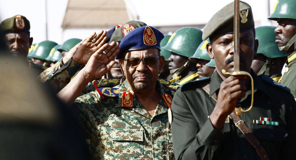 وزير الدفاع السوداني يبلغ نظيره اليمني بوقت انسحابه من الحرب