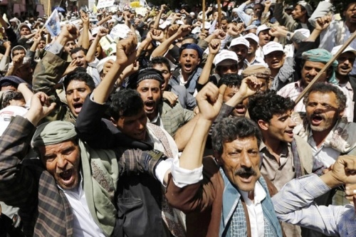 علاقات مشبوهة.. الحوثيون وإيران.. زواج غير شرعي تحكمه المذهبية