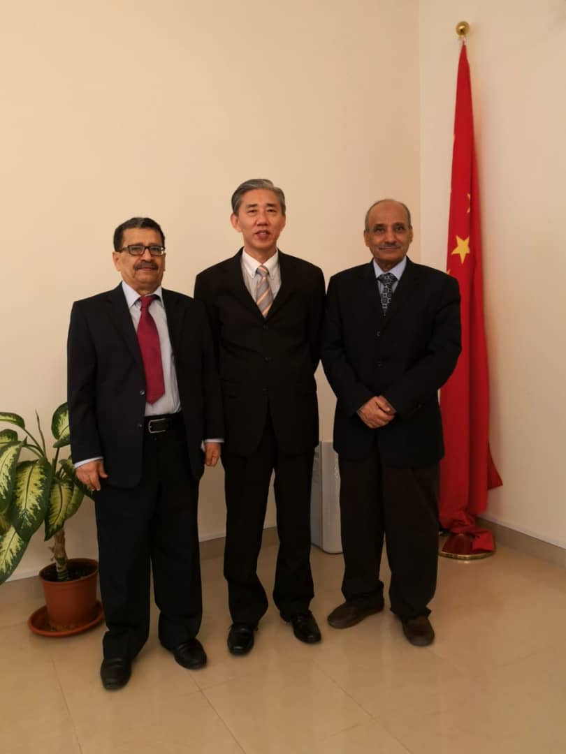امين عام الاشتراكي يلتقي السفير الصيني في اليمن بمقر اقامته في الرياض