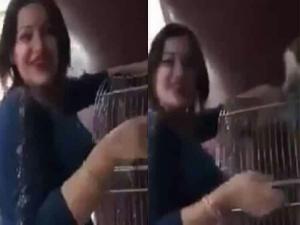 مفاجأة صادمة ... فتاة حسناء تتحرش 