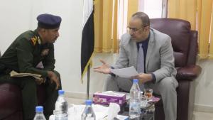 نائب رئيس الوزاء وزير الداخلية يشدد على ضرورة اضطلاع الأجهزة الأمنية بالحديدة بدورها في إعادة تفعيل نشاطها