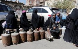 الحوثيون يفرضون على المستفيدين من الغاز المنزلي دفع رسوم إضافية