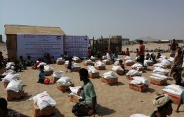 الهلال الأحمر الإماراتي يواصل توزيع المساعدات الإنسانية لمناطق الصبيحة