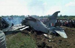 باكستان تسقط مقاتلتين هنديتين وتعرض مقتنيات لطيارين 