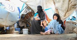 مقابل الطعام ..أسرة يمنية تزوج طفلتها ذات 3 اعوام