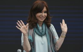 إرجاء محاكمة الرئيسة الأرجنتينية السابقة في قضية فساد حتى أيار/مايو