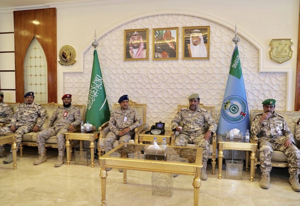 قوات عسكرية قطرية تصل قاعدة الملك عبدالعزيز الجوية السعودية