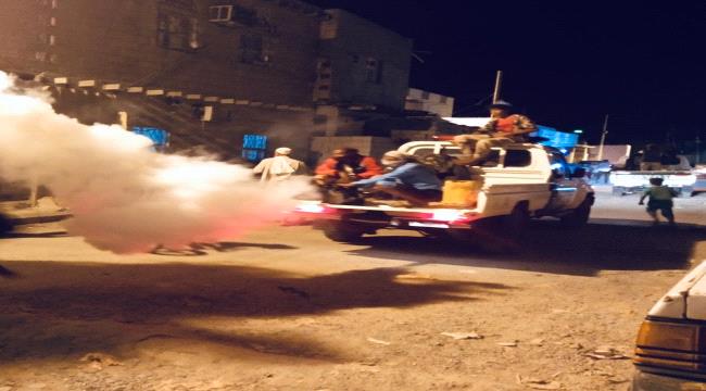 قوات الطوارئ بمنطقة الممدارة تدشن حملة رش مبيد الناموس في شوارع المنطقة