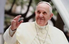 البابا فرنسيس يصل الإمارات في زيارة تاريخية وهذا أول تصريح له