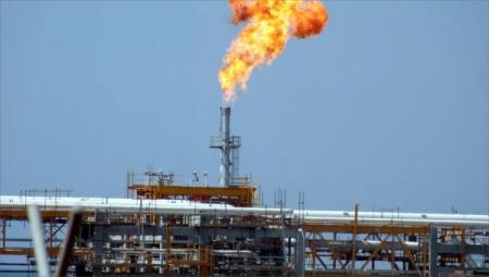 وزير النفط والمعادن :  نامل رفع الإنتاج إلى 110 آلاف برميل من النفط يومياً