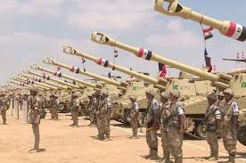 تقرير إسرائيلي: مصر تعد جيشا كبيرا وتستعد للحرب