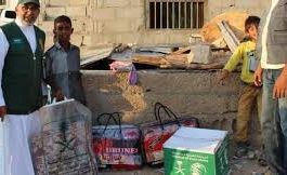 مركز الملك سلمان للإغاثة يدشّن توزيع المواد الإيوائية في محافظة المهرة