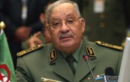 الجزائر.. رئيس الأركان يطالب بإعلان خلو منصب الرئاسة