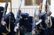 الميليشيات الحوثية تجند 4 آلاف «زينبية» في كتائبها النسائية