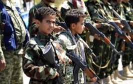 الحـوثيون يواصلون حملة تجنيد الاطفال ويقتحمون المدارس في إب