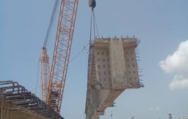 بدء تركيب الجسر الجديد بجانب محطة الكهرباء التابعة لمصفاة عدن