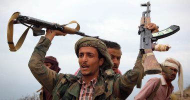 الحكومة اليمنية تتهم ميليشيا الحوثي بنهب النفط الخام من 