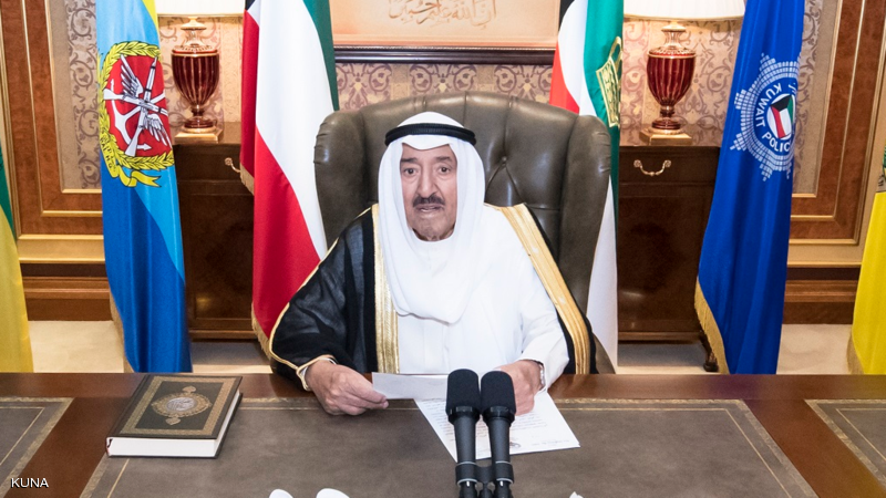 أمير الكويت يدعو شعبه إلى الاستعداد لمواجهة التداعيات بالمنطقة