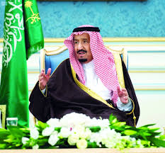 الملك سلمان يدعو لعقد قمتين خليجية وعربية في مكة برمضان