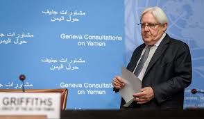 بسبب مباركته لانسحاب الحوثيين الصوري من موانئ الحديدة.. البرلمان اليمني يتهم مارتن غريفيث