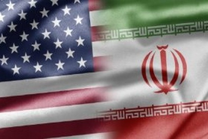 إيران تصر على زيادة مبيعات النفط للبقاء في الاتفاق النووي