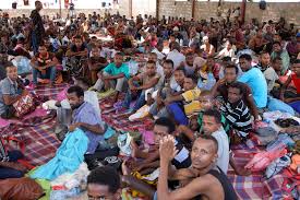 ترحيل 650 مهاجرا غير شرعيا عبر مطار عدن