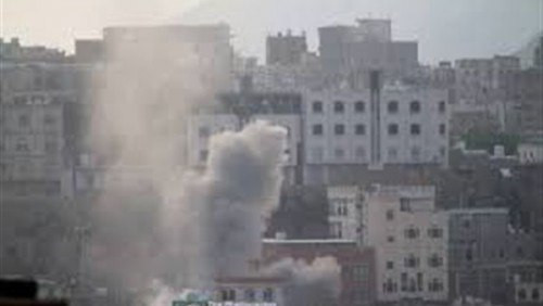إصابة 3مدنيين بينهم امرأة في قصف حوثي بجبهة حجر