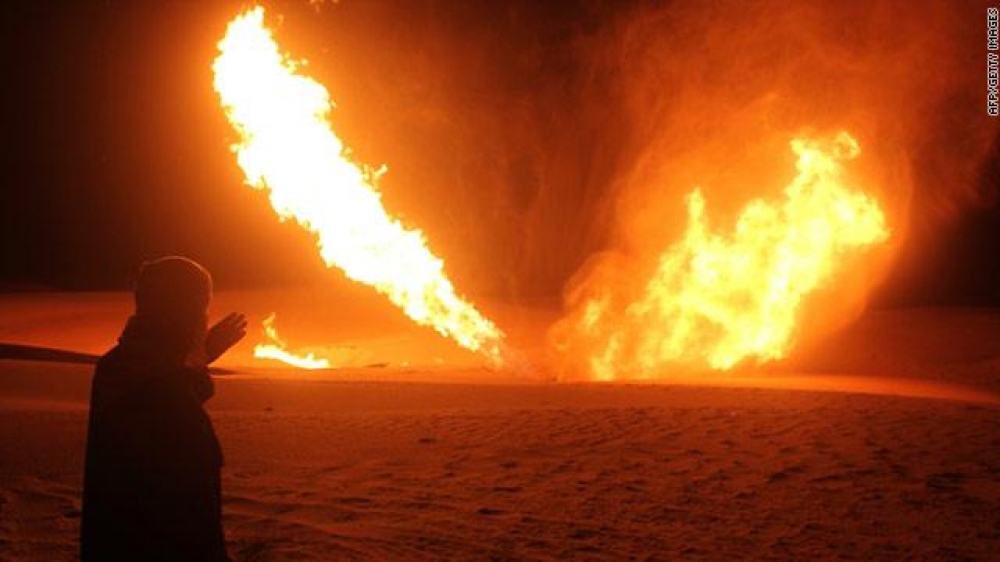 مصدر أمني: قطر ضالعة وراء تفجير أنبوبي الغاز والنفط بشبوة