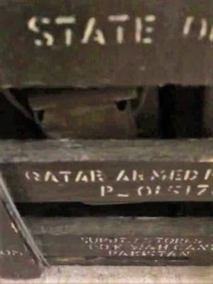 شاهد .. مكافحة الإرهاب تنشر فيديو للاسلحة القطرية التي تم القبض عليها في عدن