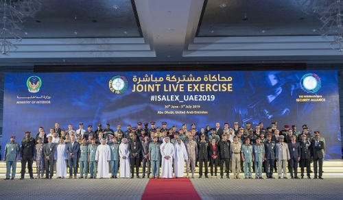 سيف بن زايد يشهد اختتام فعاليات التمرين الأول للتحالف الأمني الدولي (ISALEX19)