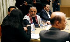 رئيس وفد الشرعية يهدد بوقف مفاوضات اتفاق الأسرى مع الحوثيين