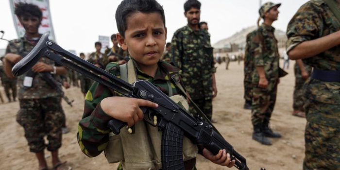تقرير حقوقي: الحوثيون يغتالون براءة أكثر من 3 آلاف طفل