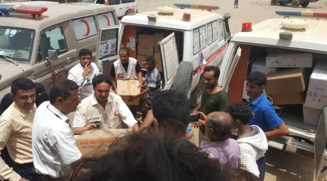 وفرها #الهلال_الأحمر_الإماراتي .. صحة حيس تتسلم كميات كبيرة من العلاجات الاسعافية