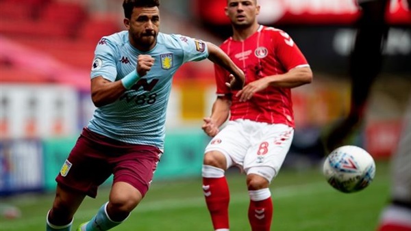 تريزيجيه يرتدي الرقم 