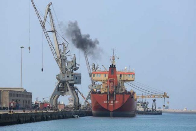 في ضربة موجعة للشرعية : الأمم المتحدة تساعد  الحوثيين على إنعاش وتأهيل ميناء الحديدة