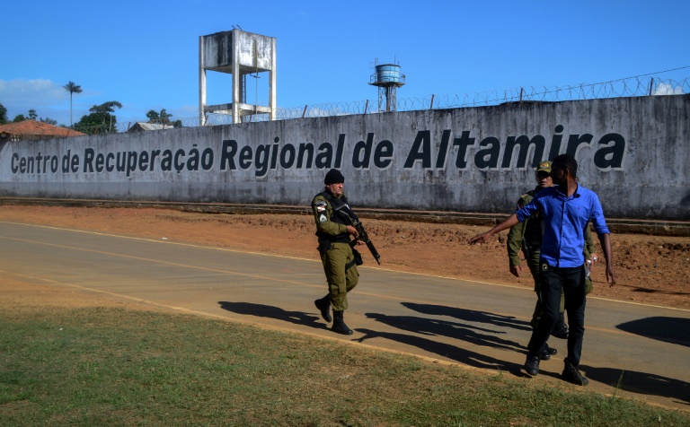 مقتل 57 سجيناً في مواجهات بين عصابتين في سجن بشمال البرازيل