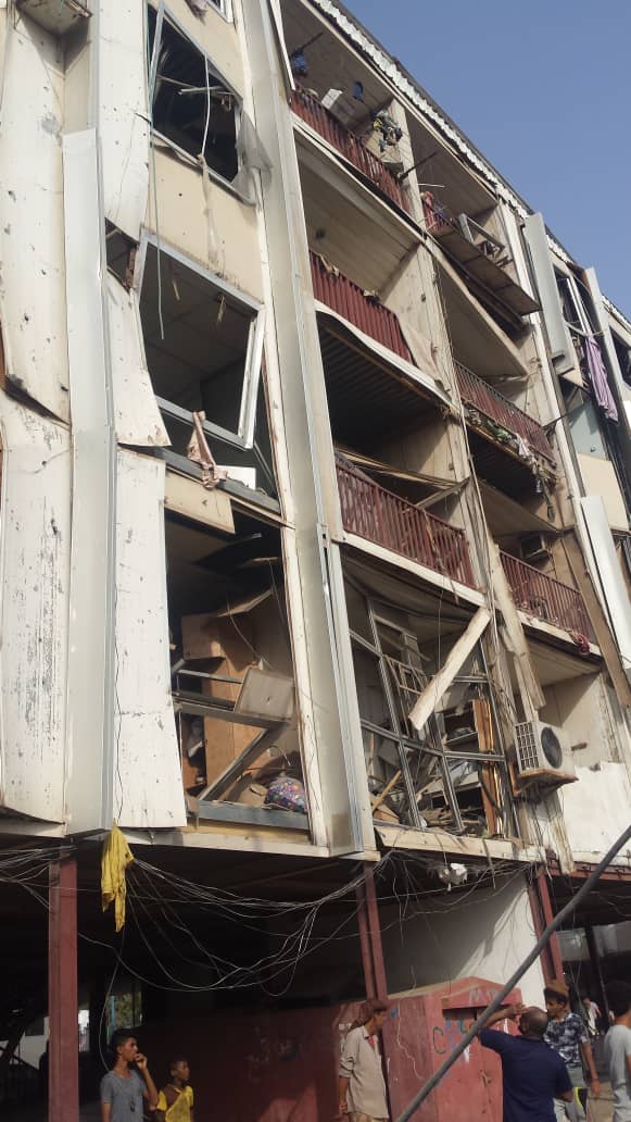 شاهد بالفيديو والصور الأضرار التي لحقت بمنازل المواطنين بالشيخ عثمان