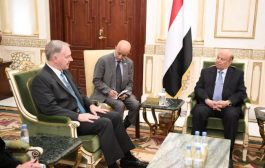 هادي يلتقي السفير الأمريكي لدى اليمن