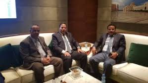 بـ“دعوة رسمية“..سلطنة عمان تستقبل مسؤولي الحكومة اليمنية المعادين للإمارات