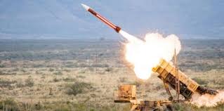 الدفاعات السعودية تعترض صاروخًا باليستيًا حوثي باتجاه نجران