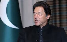 رئيس وزراء باكستان : لا حوار مع الهند ما لم ترفع حظر التجول عن كشمير